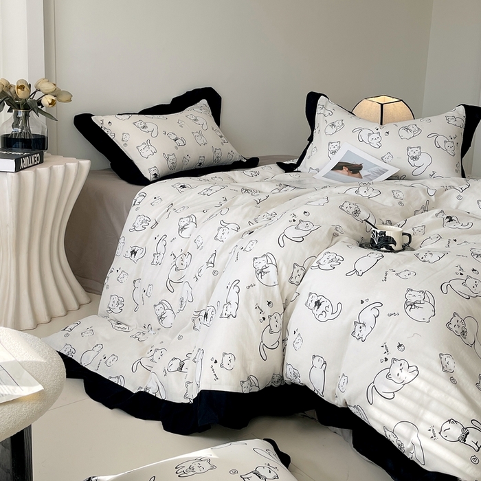 91家纺网 家纺一手货源 找家纺 蜜柚 2026新款全棉双层纱黑色花边复古赫本风四件套 线条猫咪