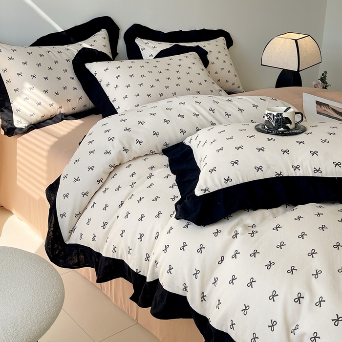 91家纺网 家纺一手货源 找家纺 蜜柚 2026新款全棉双层纱黑色花边复古赫本风四件套 少女心事