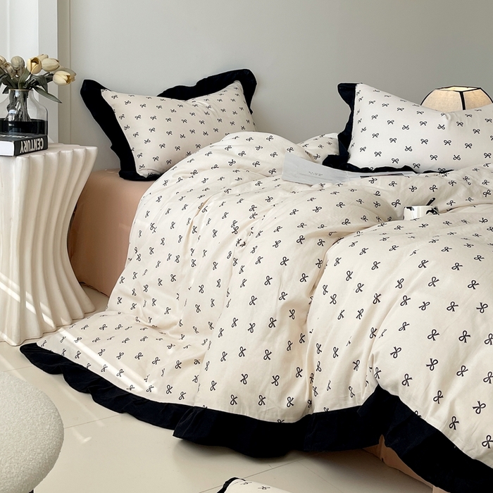 91家纺网 家纺一手货源 找家纺 蜜柚 2026新款全棉双层纱黑色花边复古赫本风四件套 少女心事