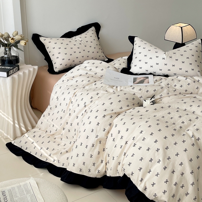 91家纺网 家纺一手货源 找家纺 蜜柚 2026新款全棉双层纱黑色花边复古赫本风四件套 少女心事