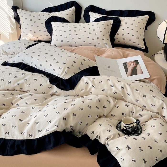 91家纺网 家纺一手货源 找家纺 蜜柚 2026新款全棉双层纱黑色花边复古赫本风四件套 少女心事