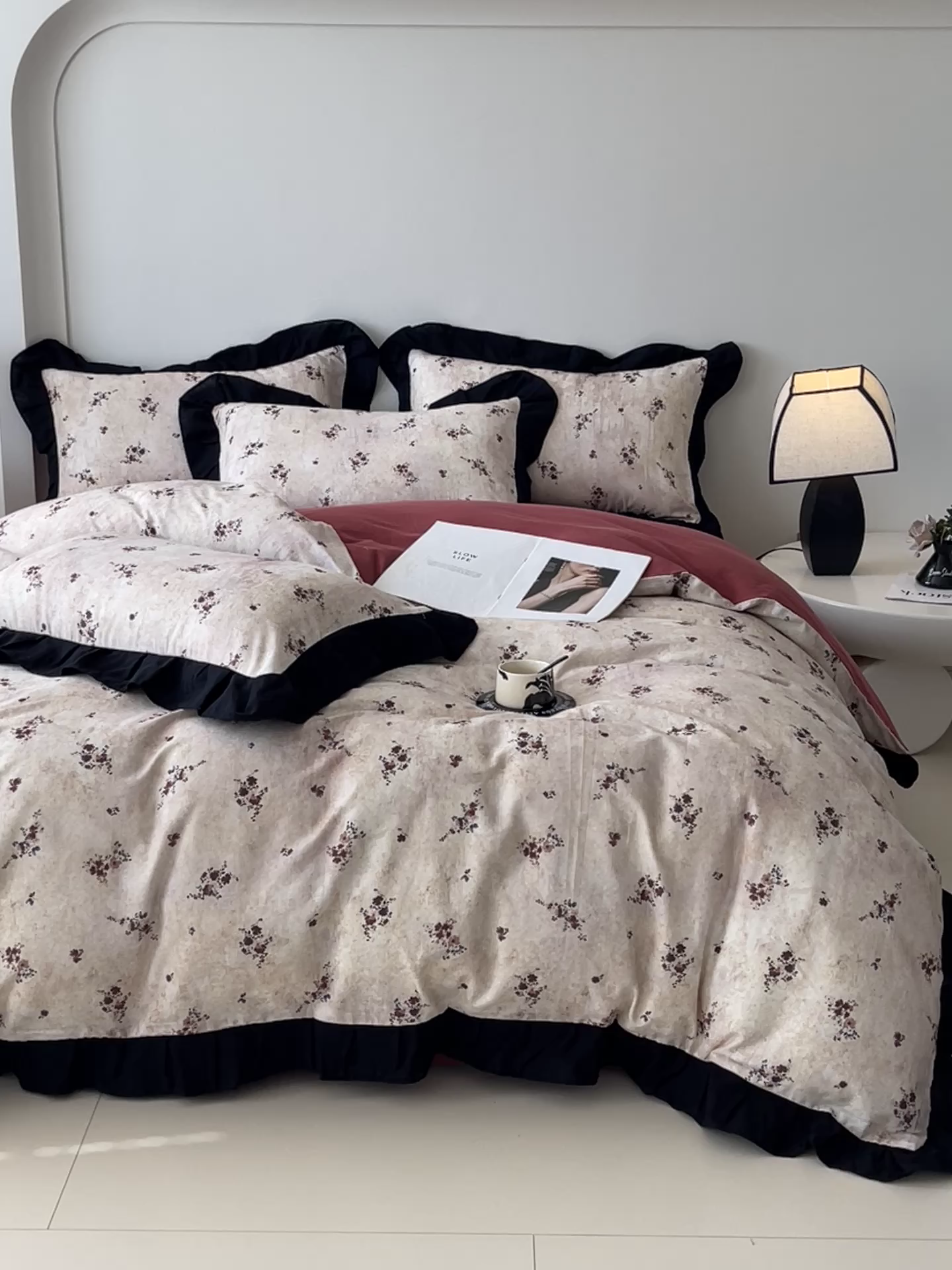 91家纺网 家纺一手货源 找家纺 蜜柚 2026新款全棉双层纱黑色花边复古赫本风四件套 莫顿庄园