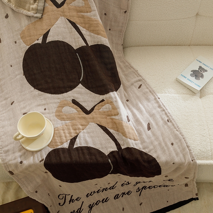 91家纺网 家纺一手货源 找家纺 沐珩家纺 2026新款全棉纯棉四层纱布浴巾沙发巾加大尺寸多功能毛巾毯 爱心樱桃