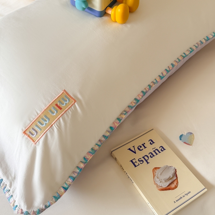 91家纺网 家纺一手货源 找家纺 蜜柚 2026新款全棉贝壳边小清新刺绣花四件套 爱心mini-白