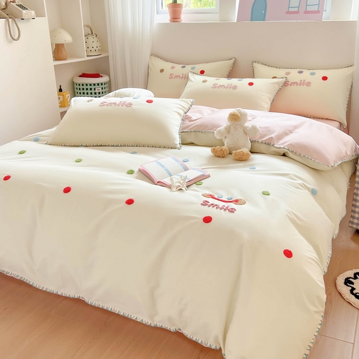 91家纺网 家纺一手货源 找家纺 蜜柚 2026新款全棉贝壳边小清新刺绣花四件套 微笑天使-粉