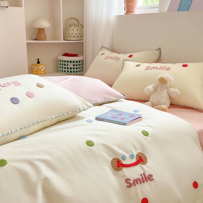 91家纺网 家纺一手货源 找家纺 蜜柚 2026新款全棉贝壳边小清新刺绣花四件套 微笑天使-粉