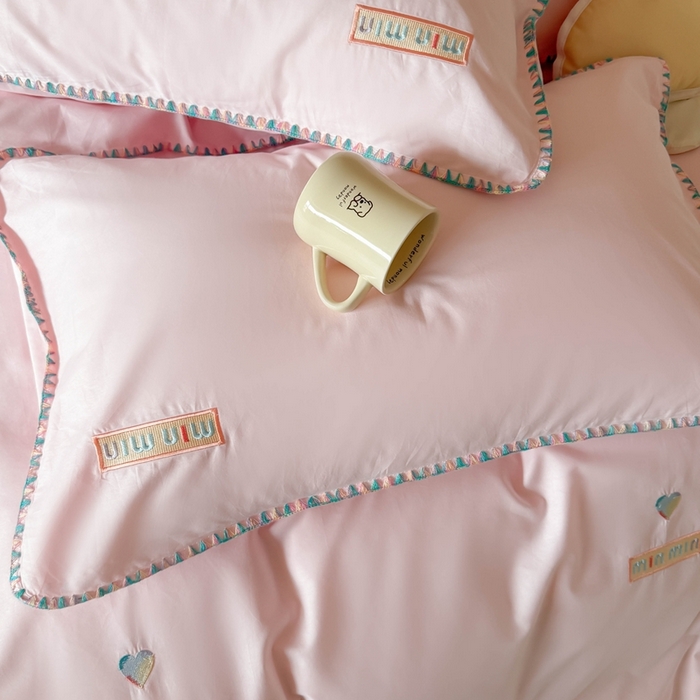 91家纺网 家纺一手货源 找家纺 蜜柚 2026新款全棉贝壳边小清新刺绣花四件套 爱心mini-粉