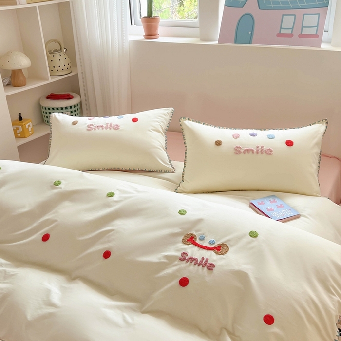 91家纺网 家纺一手货源 找家纺 蜜柚 2026新款全棉贝壳边小清新刺绣花四件套 微笑天使-粉