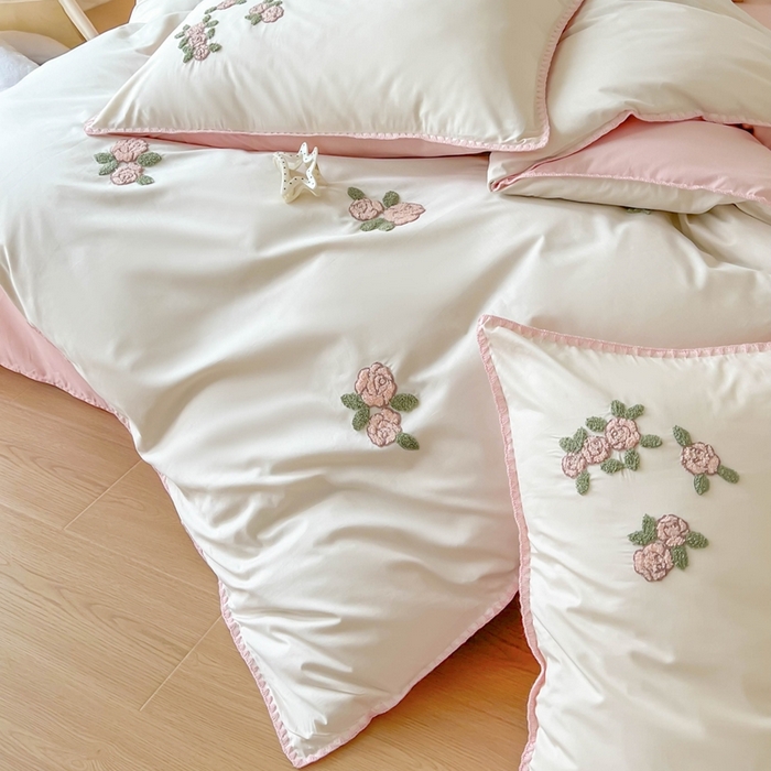 91家纺网 家纺一手货源 找家纺 蜜柚 2026新款全棉贝壳边小清新刺绣花四件套 玫瑰之约