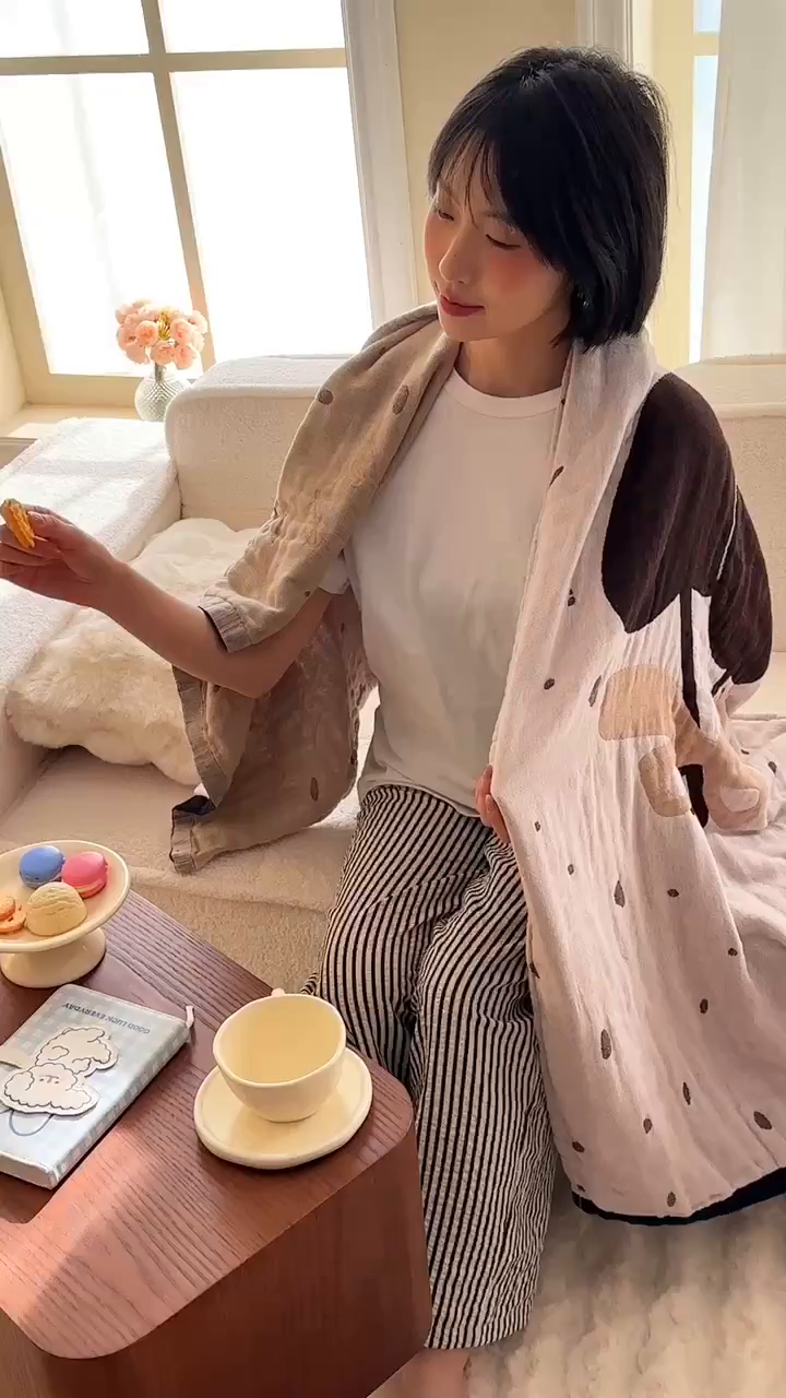 91家纺网 家纺一手货源 找家纺 沐珩家纺 2026新款全棉纯棉四层纱布浴巾沙发巾加大尺寸多功能毛巾毯 爱心樱桃