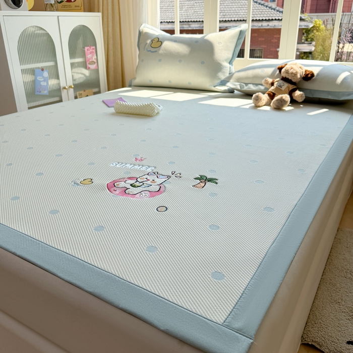 91家纺网 家纺一手货源 找家纺 凯罗 2026凯罗新款卡通印加绣花小红书爆款凉豆豆绣花床席可水洗床席款 夏日派对