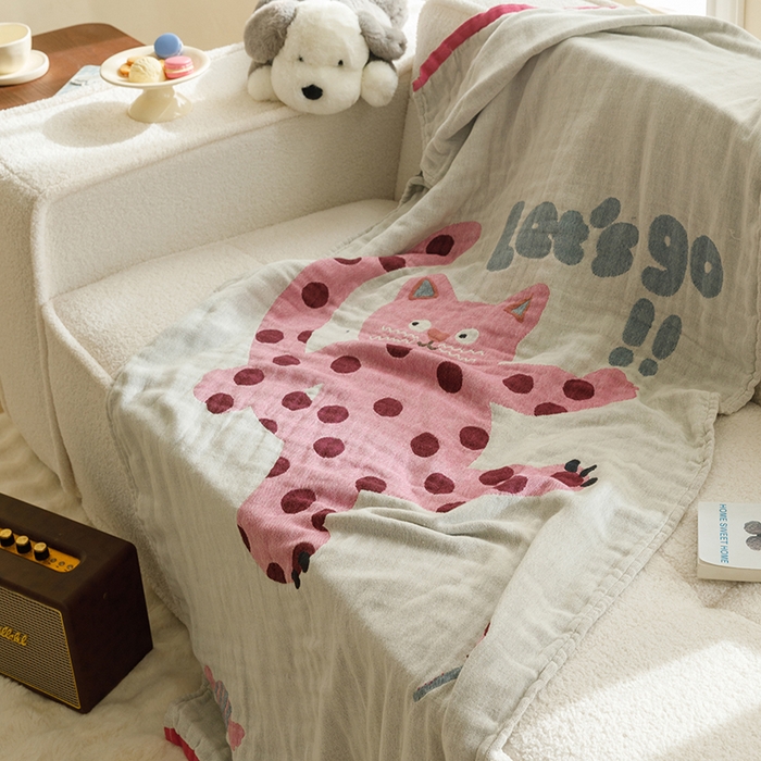 91家纺网 家纺一手货源 找家纺 沐珩家纺 2026新款全棉纯棉四层纱布浴巾沙发巾加大尺寸多功能毛巾毯 怪咖猫