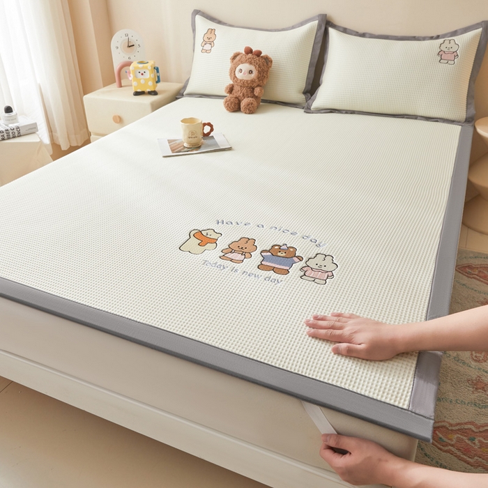 91家纺网 家纺一手货源 找家纺 （总）凯罗 2026新款卡通绣花小红书爆款凉豆豆绣花床席可水洗床席凉席席子