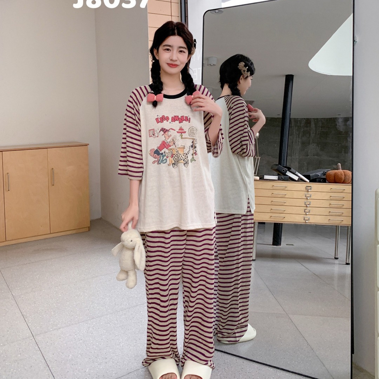 91家纺网 家纺一手货源 找家纺 妍景家居生活馆 2026新款午后原野套装 紫色条