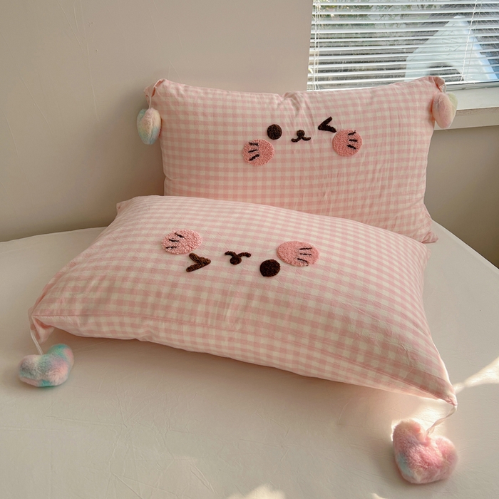 91家纺网 家纺一手货源 找家纺 （总）丽涵家纺 2026新款全棉纯棉色织水洗棉单品枕套--爱心兔毛球