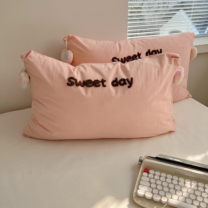 丽涵家纺 2026新款全棉纯棉色织水洗棉单品枕套--爱心兔毛球 甜蜜一天-粉