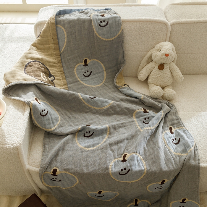 91家纺网 家纺一手货源 找家纺 沐珩家纺 2026新款全棉纯棉四层纱布浴巾沙发巾加大尺寸多功能毛巾毯 笑脸苹果