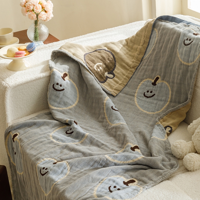 91家纺网 家纺一手货源 找家纺 沐珩家纺 2026新款全棉纯棉四层纱布浴巾沙发巾加大尺寸多功能毛巾毯 笑脸苹果