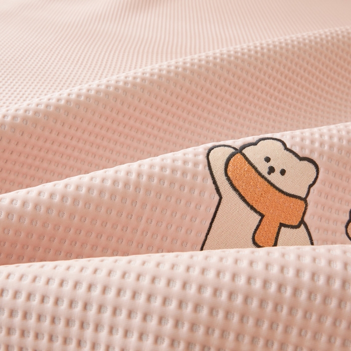 91家纺网 家纺一手货源 找家纺 凯罗 2026新款卡通绣花小红书爆款凉豆豆绣花床席可水洗床席凉席席子 米兜米兜-粉 床席款