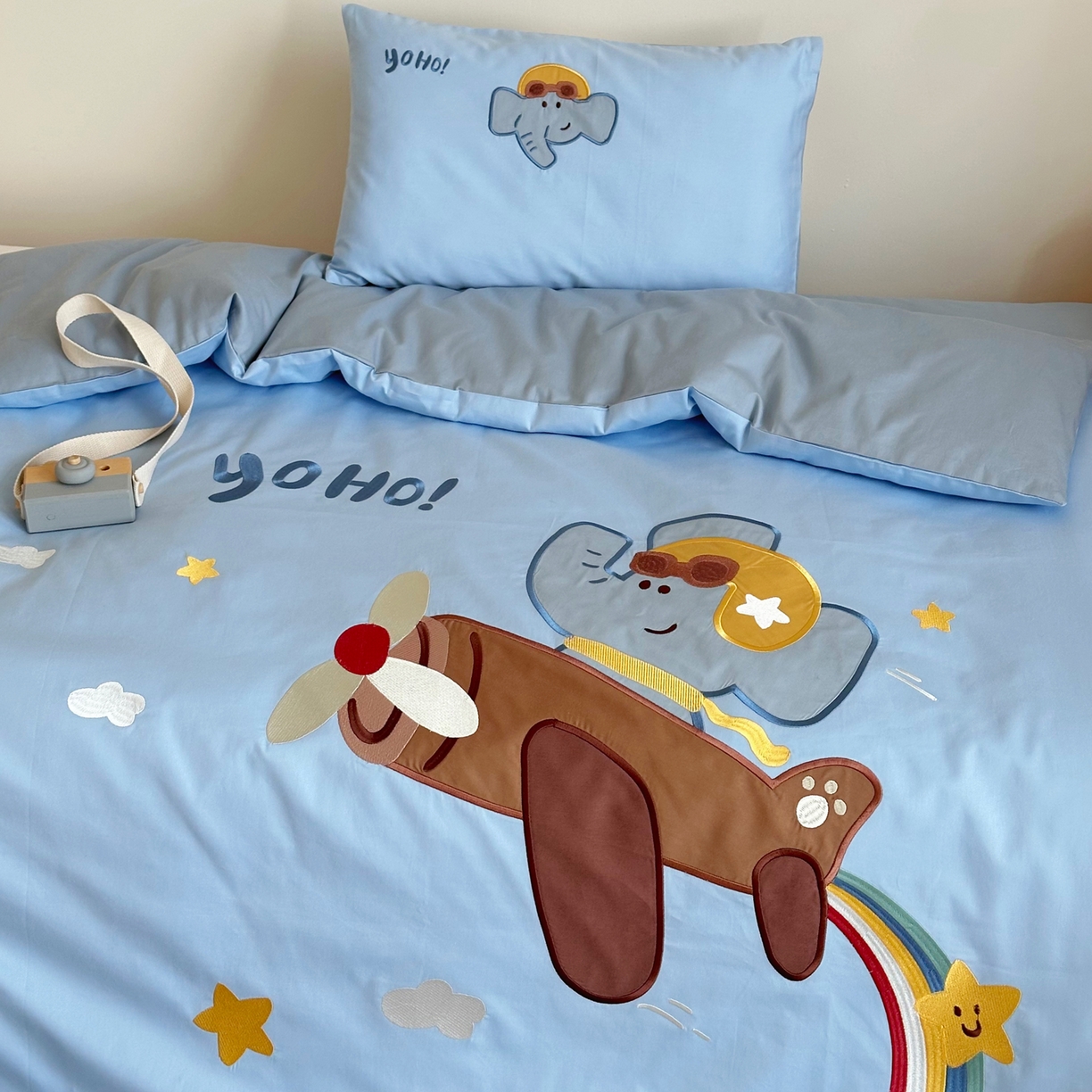 91家纺网 家纺一手货源 找家纺 （总）BOSS 2026新款全棉纯棉大版卡通贴布绣花幼儿园多件套