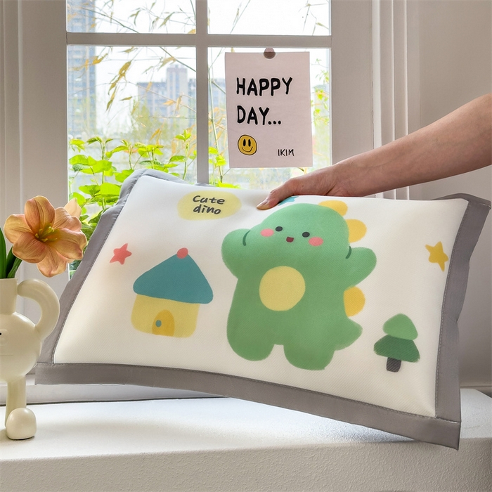 91家纺网 家纺一手货源 找家纺 （总）兄弟坊 2026新款大版碳光冰丝儿童枕头午睡枕学生枕头枕芯幼儿园枕头