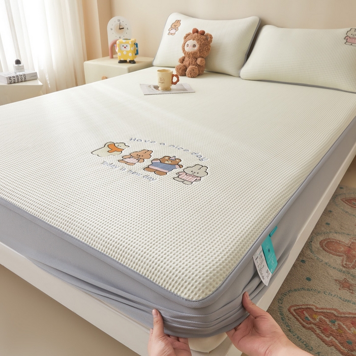 91家纺网 家纺一手货源 找家纺 （总）凯罗 2026新款卡通绣花小红书爆款凉豆豆绣花床笠可水洗床笠凉席席子