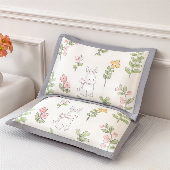 91家纺网 家纺一手货源 找家纺 兄弟坊 2026新款大版碳光冰丝儿童枕头午睡枕学生枕头枕芯幼儿园枕头 冰丝枕头-春日免语