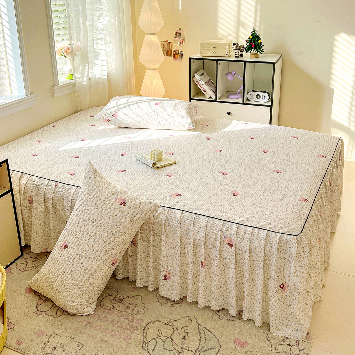 91家纺网 家纺一手货源 找家纺 鹿辉家居（原吉欧力） 2026新款泡泡床裙四件套 床裙款-花中小熊