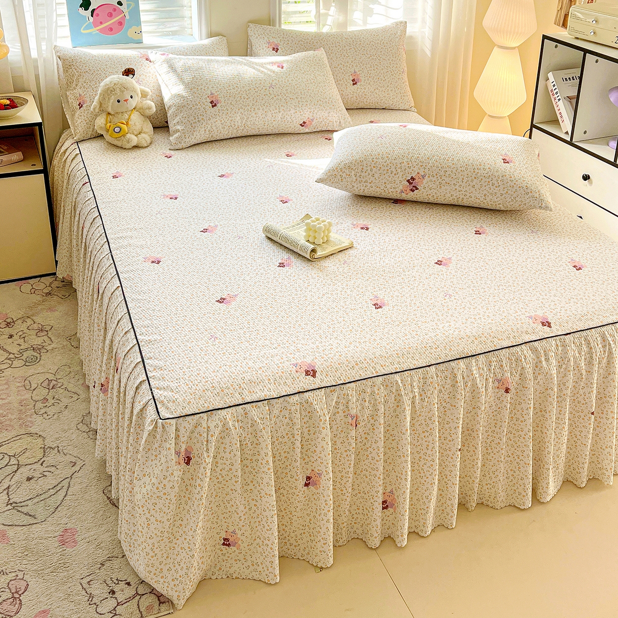 91家纺网 家纺一手货源 找家纺 鹿辉家居（原吉欧力） 2026新款泡泡床裙四件套 床裙款-花中小熊