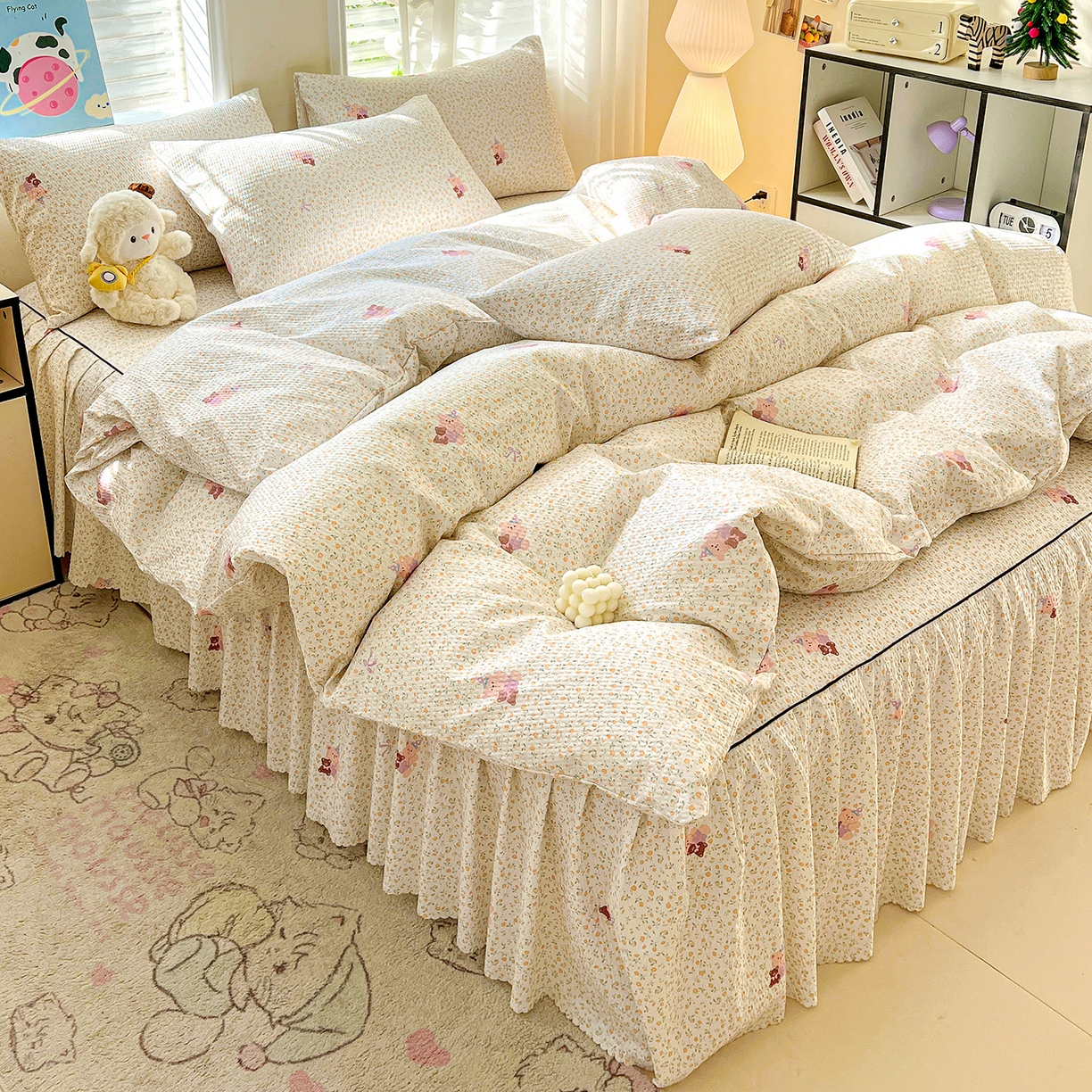 91家纺网 家纺一手货源 找家纺 鹿辉家居（原吉欧力） 2026新款泡泡床裙四件套 床裙款-花中小熊