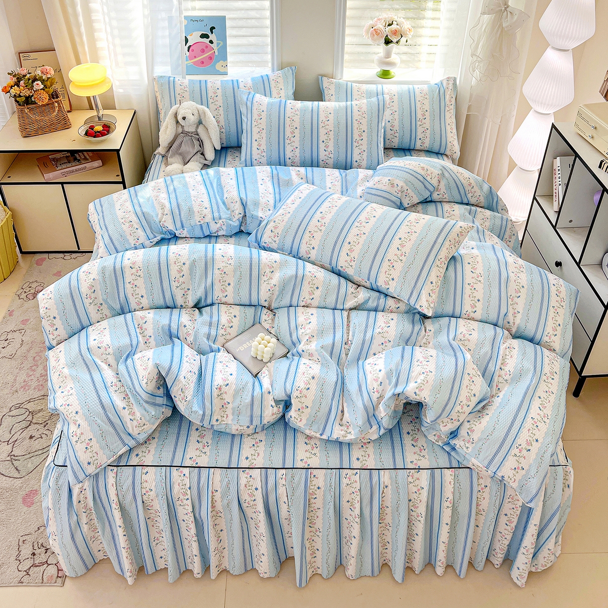 91家纺网 家纺一手货源 找家纺 鹿辉家居（原吉欧力） 2026新款泡泡床裙四件套 床裙款-蓝韵花香