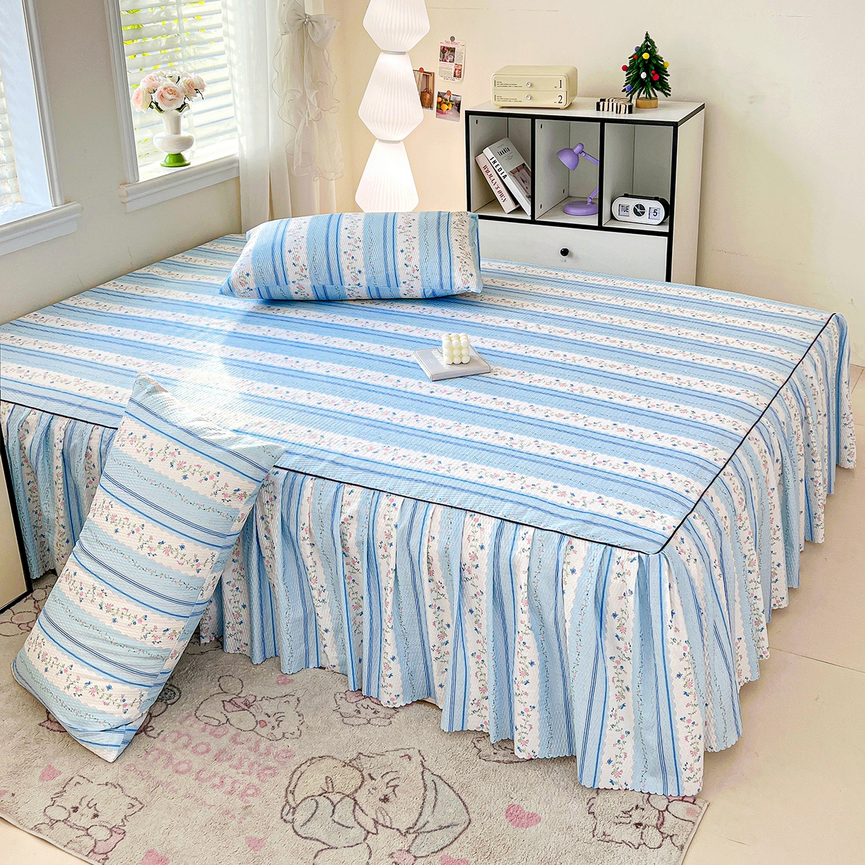 91家纺网 家纺一手货源 找家纺 鹿辉家居（原吉欧力） 2026新款泡泡床裙四件套 床裙款-蓝韵花香