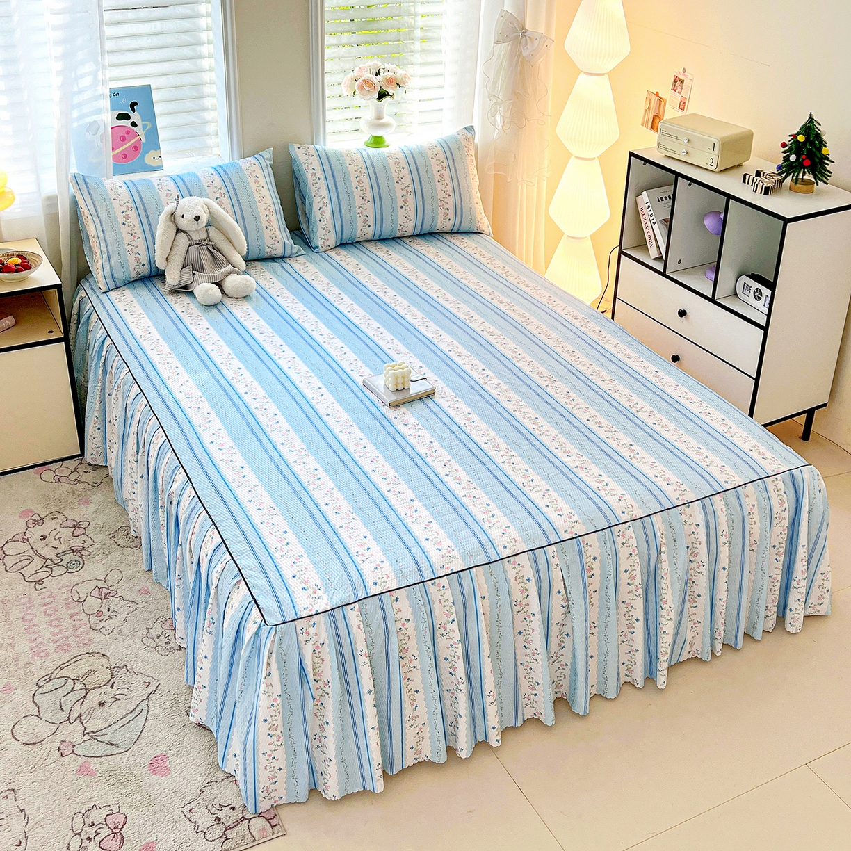 91家纺网 家纺一手货源 找家纺 鹿辉家居（原吉欧力） 2026新款泡泡床裙四件套 床裙款-蓝韵花香