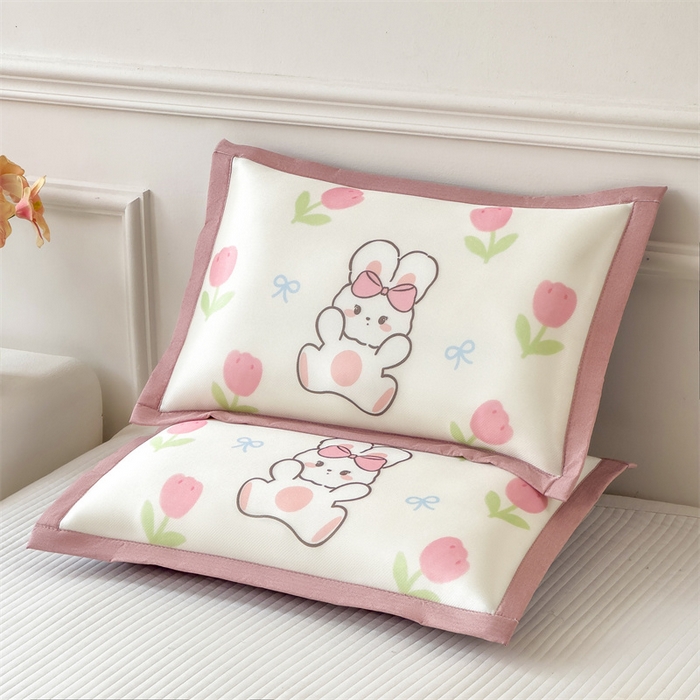 91家纺网 家纺一手货源 找家纺 兄弟坊 2026新款大版碳光冰丝儿童枕头午睡枕学生枕头枕芯幼儿园枕头 冰丝枕头-花与免免