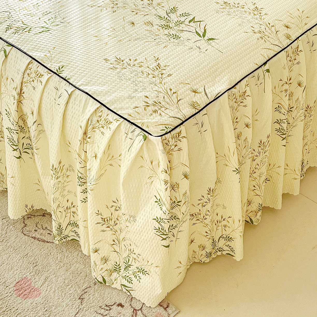 91家纺网 家纺一手货源 找家纺 鹿辉家居（原吉欧力） 2026新款泡泡床裙四件套 床裙款-花枝飞舞