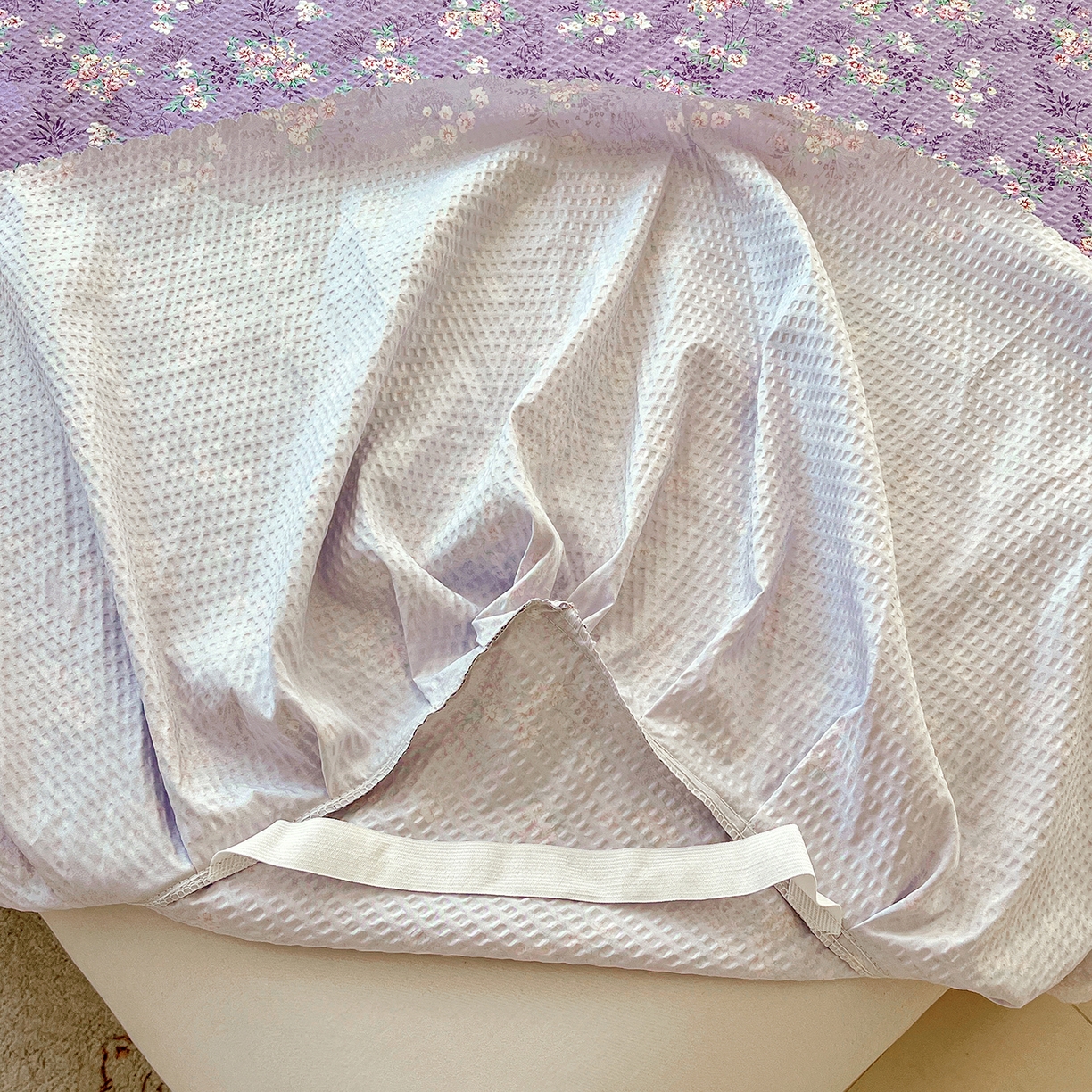 91家纺网 家纺一手货源 找家纺 鹿辉家居（原吉欧力） 2026新款泡泡床裙四件套 床裙款-紫韵花开