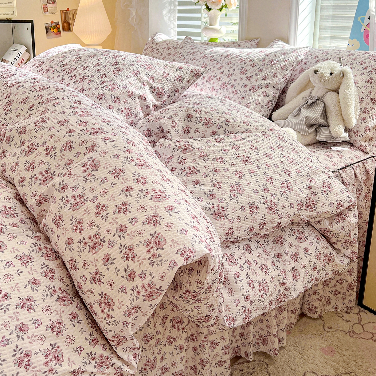 91家纺网 家纺一手货源 找家纺 鹿辉家居（原吉欧力） 2026新款泡泡床裙四件套 床裙款-粉色碎花