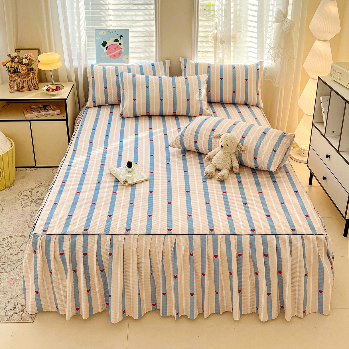 91家纺网 家纺一手货源 找家纺 鹿辉家居（原吉欧力） 2026新款泡泡床裙四件套 床裙款-爱心条纹