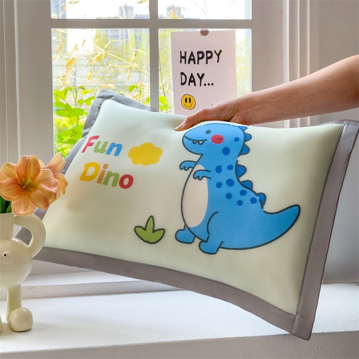 91家纺网 家纺一手货源 找家纺 兄弟坊 2026新款大版碳光冰丝儿童枕头午睡枕学生枕头枕芯幼儿园枕头 冰丝枕头-蓝色恐龙