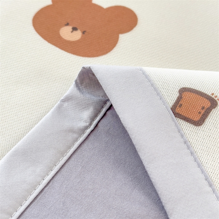 91家纺网 家纺一手货源 找家纺 兄弟坊 2026新款大版碳光冰丝儿童枕头午睡枕学生枕头枕芯幼儿园枕头 冰丝枕头-小熊饼千