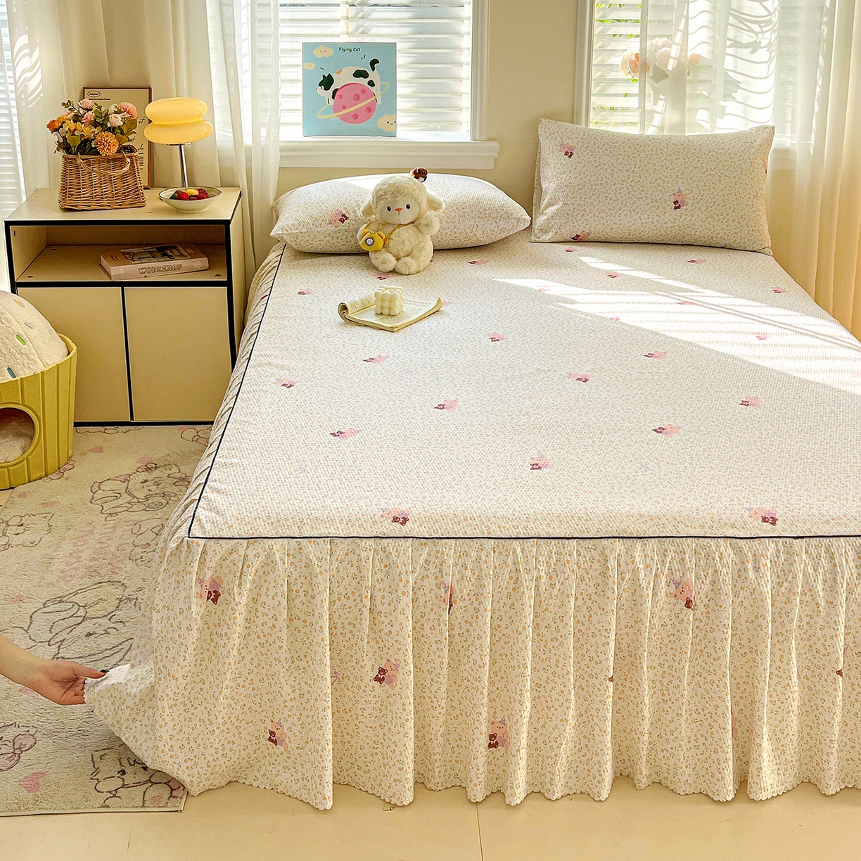 91家纺网 家纺一手货源 找家纺 鹿辉家居（原吉欧力） 2026新款泡泡床裙四件套 床裙款-花中小熊