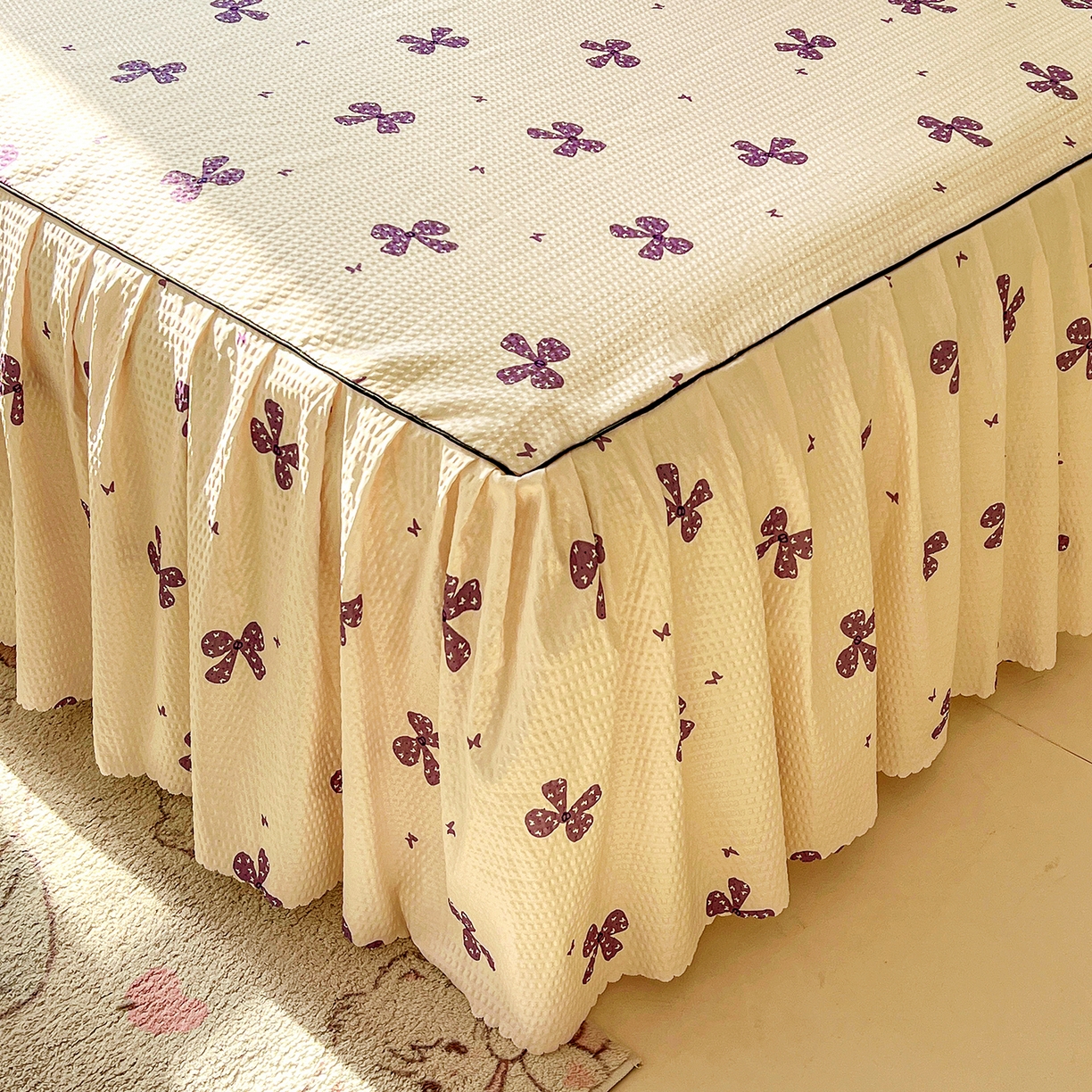 91家纺网 家纺一手货源 找家纺 鹿辉家居（原吉欧力） 2026新款泡泡床裙四件套 床裙款-紫蝴蝶结