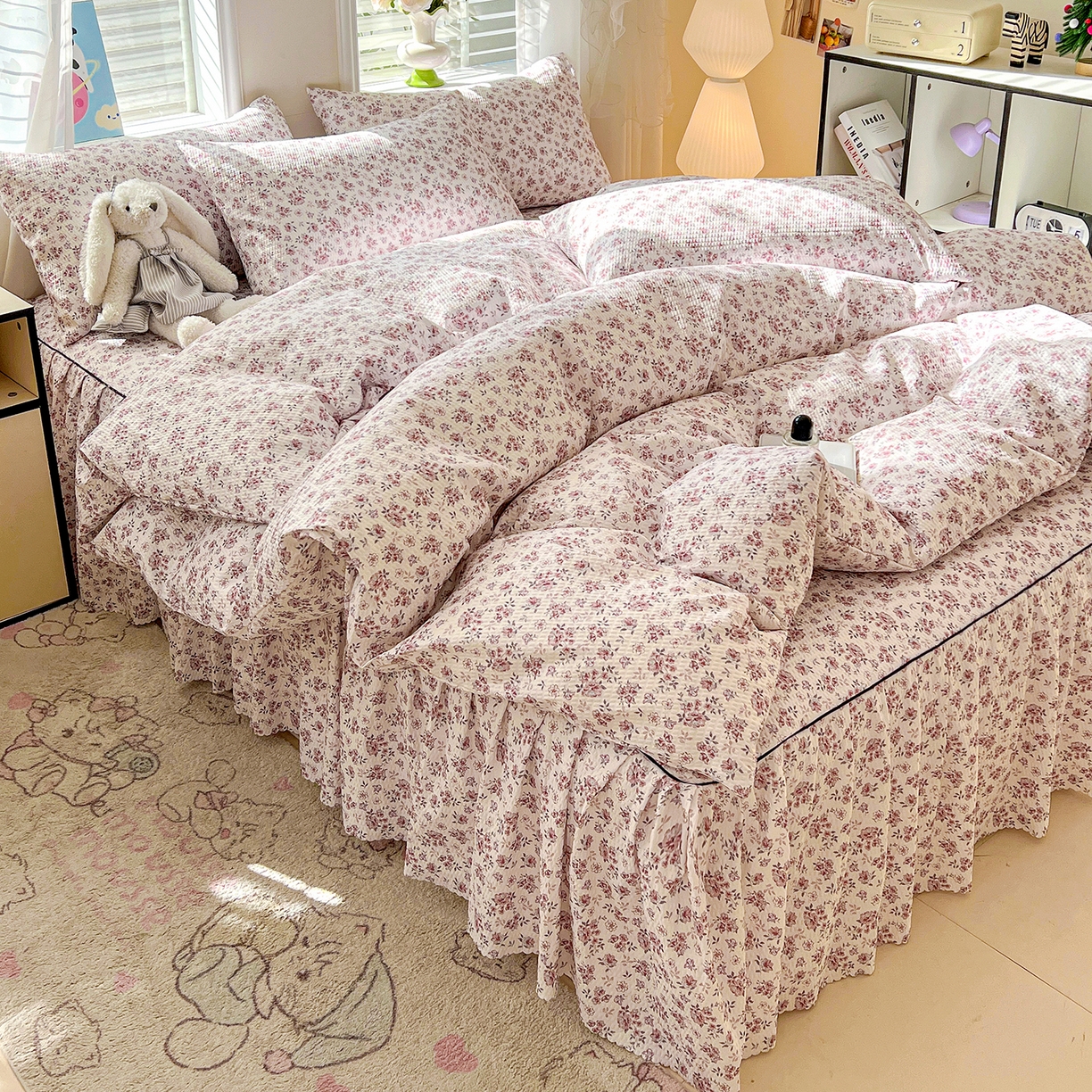 91家纺网 家纺一手货源 找家纺 鹿辉家居（原吉欧力） 2026新款泡泡床裙四件套 床裙款-粉色碎花