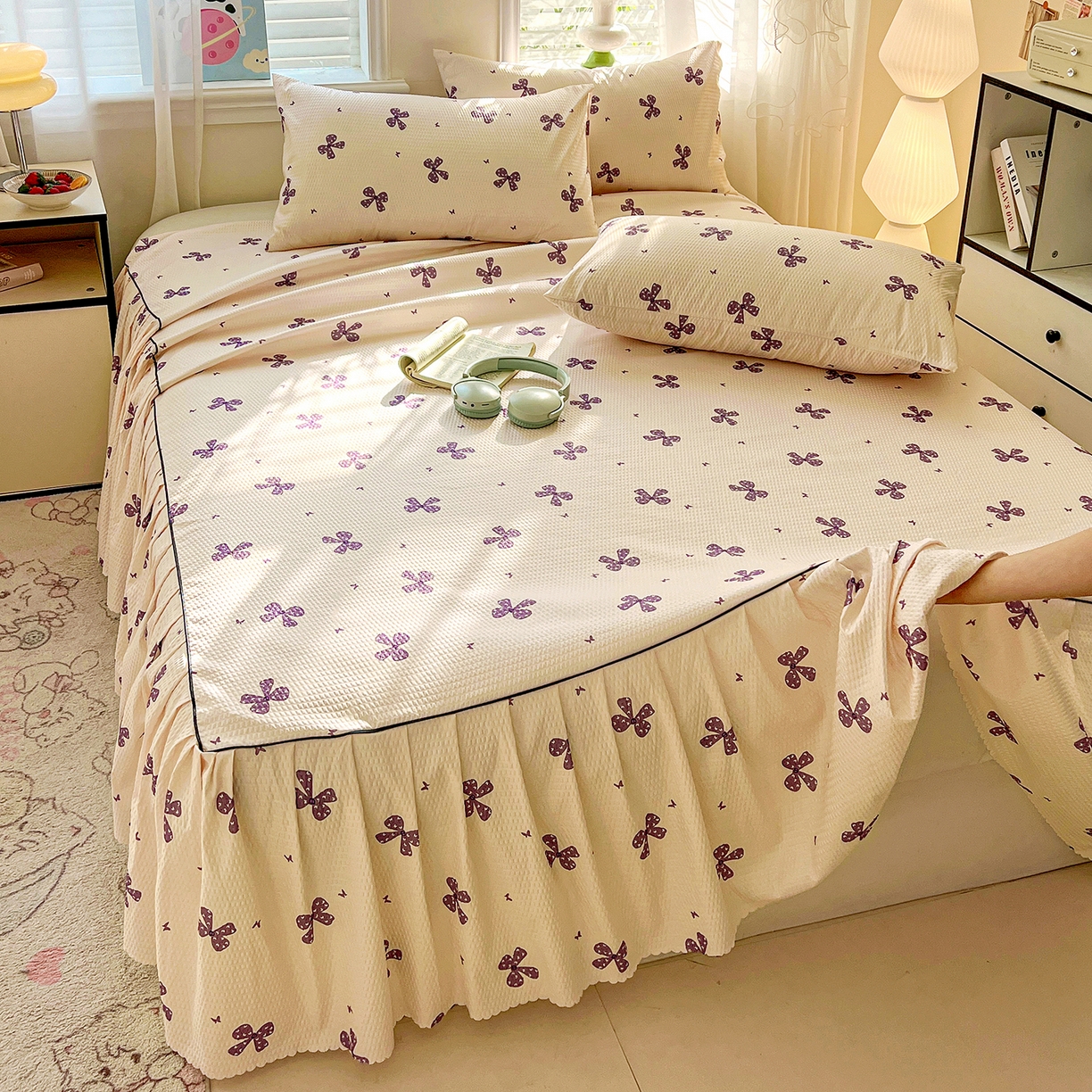 91家纺网 家纺一手货源 找家纺 鹿辉家居（原吉欧力） 2026新款泡泡床裙四件套 床裙款-紫蝴蝶结