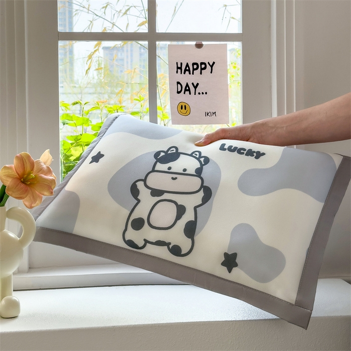 91家纺网 家纺一手货源 找家纺 兄弟坊 2026新款大版碳光冰丝儿童枕头午睡枕学生枕头枕芯幼儿园枕头 冰丝枕头-幸运牛年