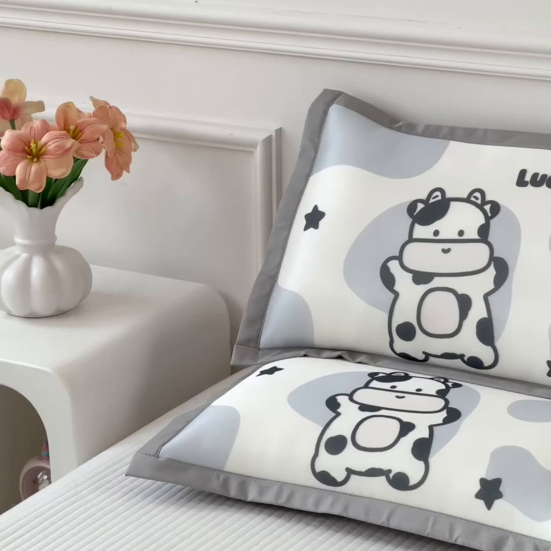 91家纺网 家纺一手货源 找家纺 兄弟坊 2026新款大版碳光冰丝儿童枕头午睡枕学生枕头枕芯幼儿园枕头 冰丝枕头-幸运牛年