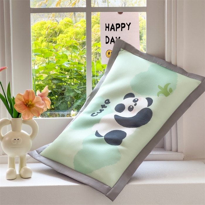 91家纺网 家纺一手货源 找家纺 兄弟坊 2026新款大版碳光冰丝儿童枕头午睡枕学生枕头枕芯幼儿园枕头 冰丝枕头-熊猫趴趴