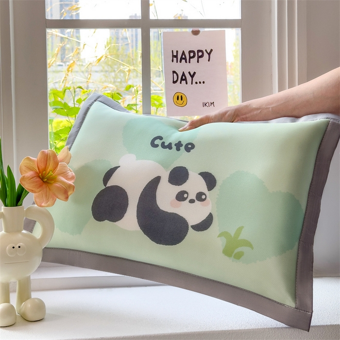91家纺网 家纺一手货源 找家纺 兄弟坊 2026新款大版碳光冰丝儿童枕头午睡枕学生枕头枕芯幼儿园枕头 冰丝枕头-熊猫趴趴