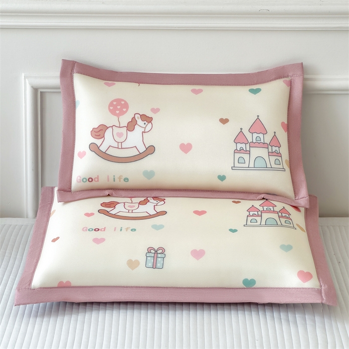 91家纺网 家纺一手货源 找家纺 兄弟坊 2026新款大版碳光冰丝儿童枕头午睡枕学生枕头枕芯幼儿园枕头 冰丝枕头-旋转木马