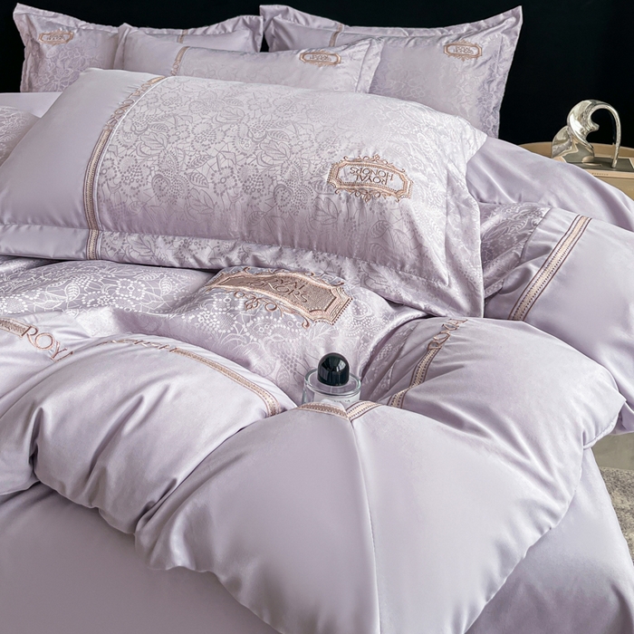 91家纺网 家纺一手货源 找家纺 金牛座家纺 2026新款贡缎提花亲肤棉大拼角刺绣四件套-欧诺 欧诺-浅紫